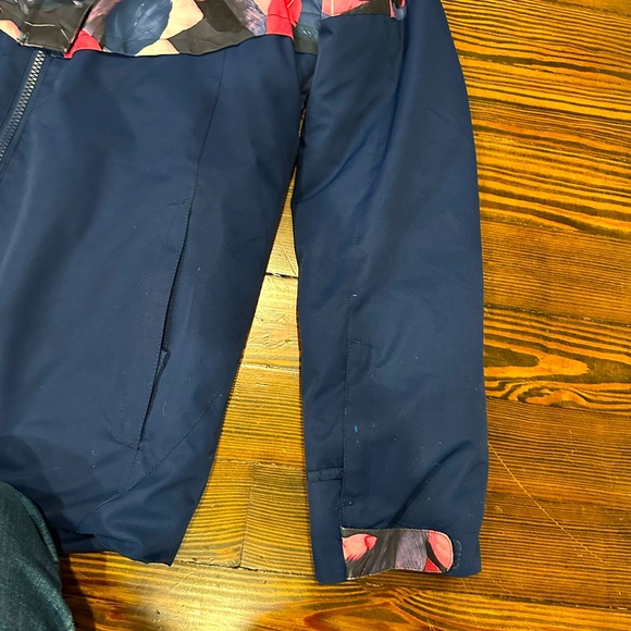 Roxy Ski, Snow, Jacket in Navy/pink. Great Cond, Insulated, Waterproof, Warm, 16 - Picture 8 of 11